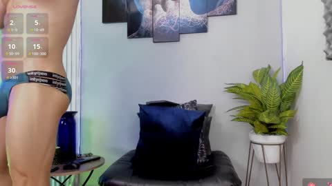 Thomas Eliott   independent model online show from February 2025 07:46:01 PM