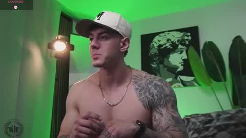 Thomas Falcon online show from February 2026 08:03:02 PM