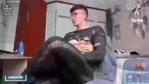 Snapshot of thomas_fuckboy chatting on September 2025 07:57:01 PM Thomas Grey online show from September 2025 07:57:01 PM