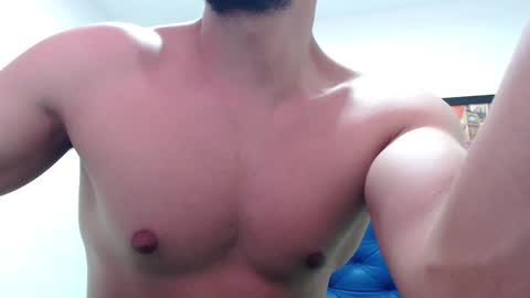 Snapshot of thomas_neuman chatting on February 2025 09:16:02 PM Thomas online show from February 2025 09:16:02 PM