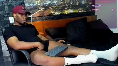 thomas Santtos online show from February 2025 01:16:02 PM