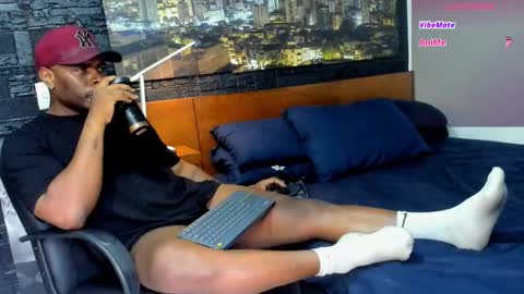 thomas Santtos online show from February 2025 08:20:02 PM