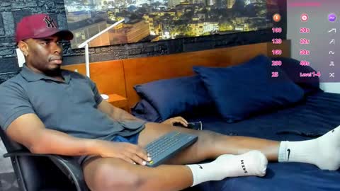 thomas Santtos online show from February 2025 10:10:02 PM