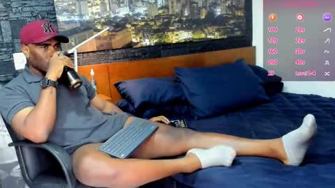 thomas Santtos online show from February 2025 10:15:02 PM