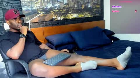 thomas Santtos online show from February 2025 07:25:02 PM