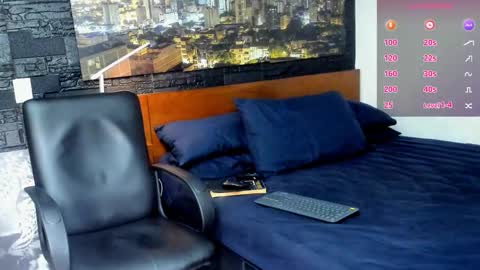 thomas Santtos online show from February 2025 01:10:01 PM