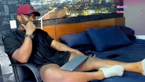 thomas Santtos online show from March 2025 09:22:01 PM