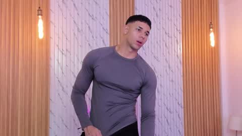 Thomas online show from December 2025 12:21:02 PM