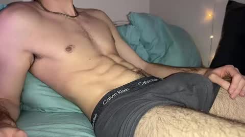 Snapshot of thomas_xxx18 chatting on December 2024 08:22:01 PM thomas xxx18 online show from December 2024 08:22:01 PM