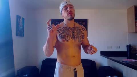 Thomas online show from January 2025 01:45:02 PM