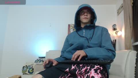 Snapshot of thomasjons chatting on May 2026 02:39:01 AM thomasjons online show from May 2026 02:39:01 AM