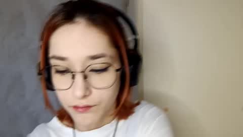 Snapshot of thomasvicknair chatting on November 2025 11:13:01 AM Lina online show from November 2025 11:13:01 AM