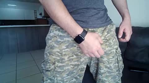 Snapshot of thomaz__ chatting on September 2025 12:17:01 PM thomaz__ online show from September 2025 12:17:01 PM