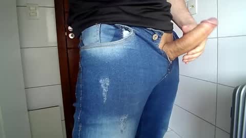 Snapshot of thomaz__ chatting on September 2025 06:44:02 PM thomaz__ online show from September 2025 06:44:02 PM