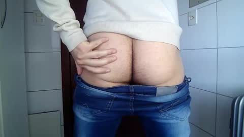 Snapshot of thomaz__ chatting on September 2025 12:31:02 PM thomaz__ online show from September 2025 12:31:02 PM