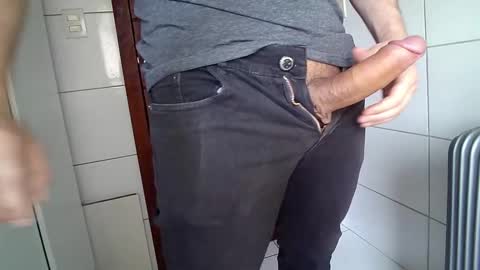 Snapshot of thomaz__ chatting on October 2025 07:03:02 PM thomaz__ online show from October 2025 07:03:02 PM