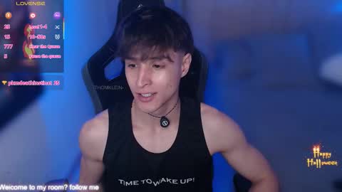 Thom Klein online show from October 2025 06:17:02 PM