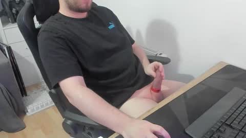 thommy2008 online show from February 2026 10:18:02 AM