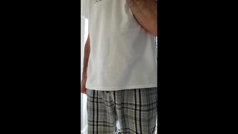 thompp02 online show from April 2026 09:12:02 AM