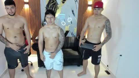 thomson_hot01 online show from October 2025 05:13:01 AM