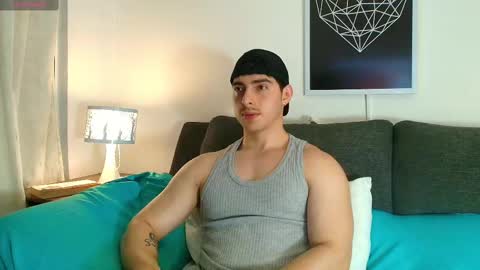 thomylov online show from September 2025 04:23:01 AM