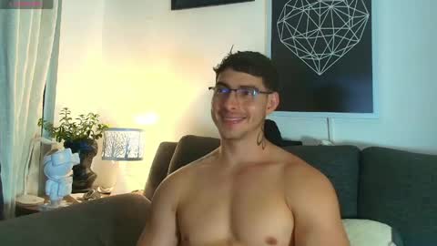 thomylov online show from May 2026 04:51:01 AM