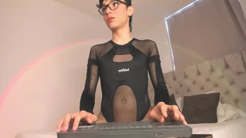 Thomy T online show from September 2025 03:45:01 PM