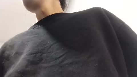 Snapshot of thonyfoster chatting on October 2025 12:21:02 AM thonyy online show from October 2025 12:21:02 AM