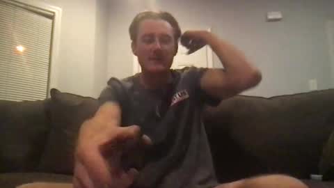 Snapshot of threetwothedome chatting on October 2025 12:40:02 AM threetwothedome online show from October 2025 12:40:02 AM