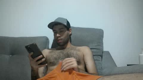 Snapshot of throwawayyourgun chatting on January 2025 01:18:02 AM Luka online show from January 2025 01:18:02 AM