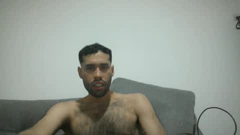 Snapshot of throwawayyourgun chatting on February 2025 02:21:01 PM Luka online show from February 2025 02:21:01 PM