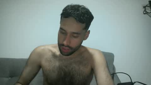 Snapshot of throwawayyourgun chatting on February 2025 01:36:01 AM Luka online show from February 2025 01:36:01 AM