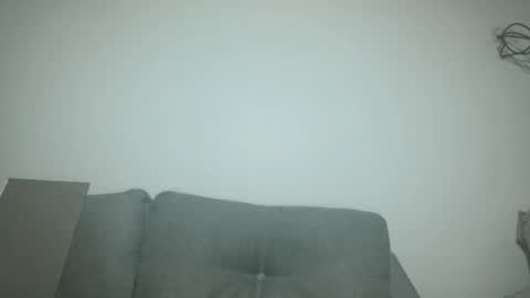 Snapshot of throwawayyourgun chatting on November 2025 09:48:01 PM Luka online show from November 2025 09:48:01 PM