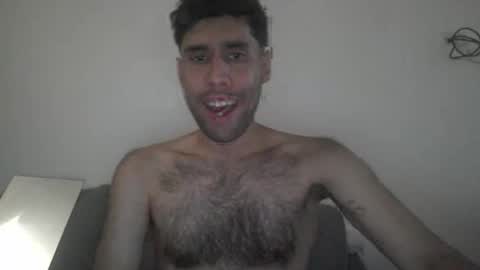 Snapshot of throwawayyourgun chatting on November 2025 07:07:02 PM Luka online show from November 2025 07:07:02 PM