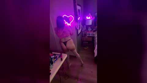 Snapshot of tht_1latinabarbie chatting on February 2026 07:56:02 PM LatinaBarbie666 online show from February 2026 07:56:02 PM