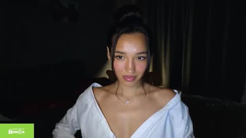 Snapshot of tia_j chatting on October 2025 06:50:01 PM tia_j online show from October 2025 06:50:01 PM