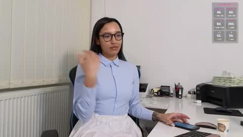 Snapshot of tia_j chatting on February 2026 03:08:01 PM tia_j online show from February 2026 03:08:01 PM