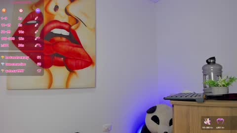 Snapshot of tiago_hannah chatting on January 2025 12:08:01 PM carolina online show from January 2025 12:08:01 PM