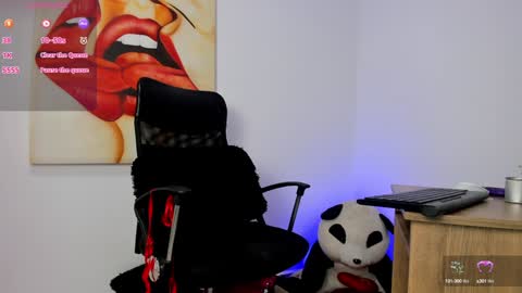 Snapshot of tiago_hannah chatting on January 2025 10:27:01 PM carolina online show from January 2025 10:27:01 PM