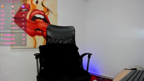 Snapshot of tiago_hannah chatting on February 2025 12:16:01 PM carolina online show from February 2025 12:16:01 PM