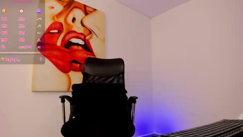 Snapshot of tiago_hannah chatting on March 2025 08:22:01 PM carolina online show from March 2025 08:22:01 PM