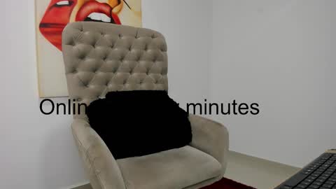 Snapshot of tiago_hannah chatting on September 2025 11:10:02 PM carolina online show from September 2025 11:10:02 PM