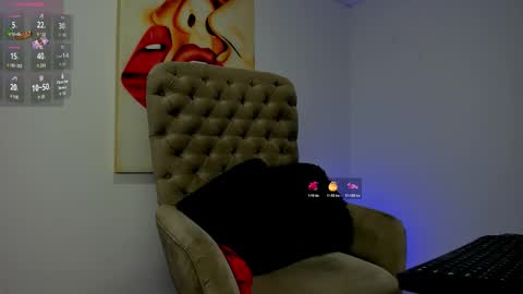 Snapshot of tiago_hannah chatting on October 2025 09:45:01 AM carolina online show from October 2025 09:45:01 AM