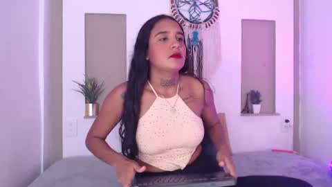 Snapshot of tiana_glow chatting on July 2026 11:18:01 PM tihana online show from July 2026 11:18:01 PM