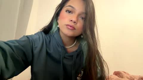 Snapshot of tianale chatting on April 2026 12:06:02 PM Tiana Le online show from April 2026 12:06:02 PM