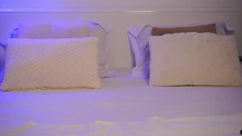 Anna online show from March 2026 07:41:01 PM