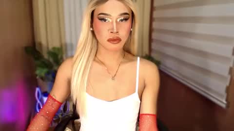 Sam online show from September 2025 06:42:02 PM