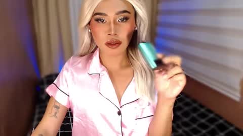 Sam online show from October 2025 05:47:02 PM