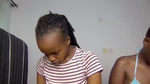 Snapshot of tiara_t chatting on March 2026 07:03:01 AM Tiara online show from March 2026 07:03:01 AM