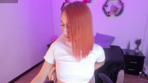 Tiarha online show from December 2024 01:59:01 AM